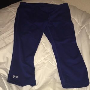 Royal blue Under Armour crop pants